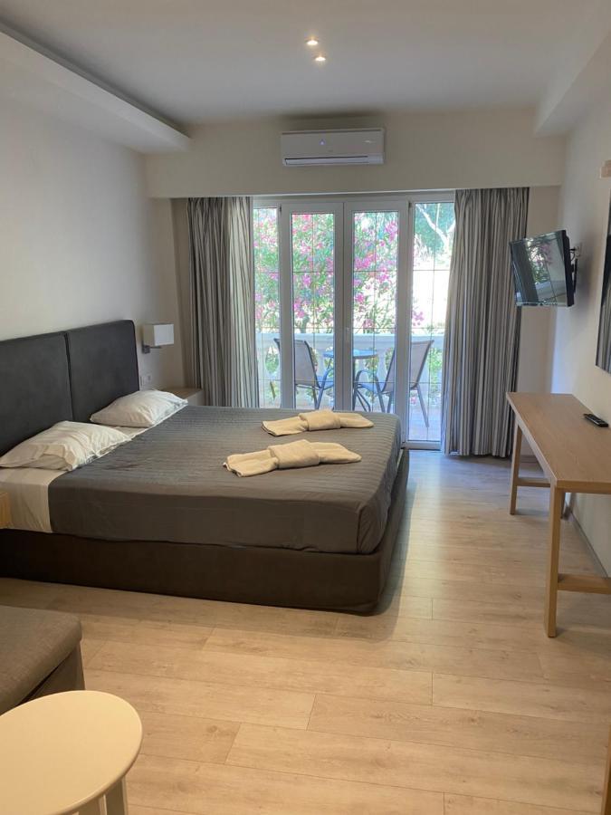 Callisto Beach Hotel 라이아페이즈 외부 사진